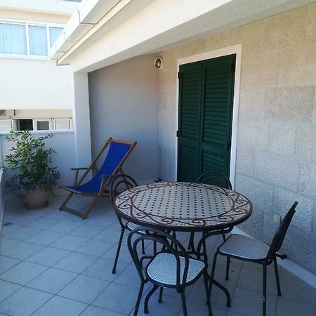 Baska Voda - Apartmani Vesna ภายนอก รูปภาพ